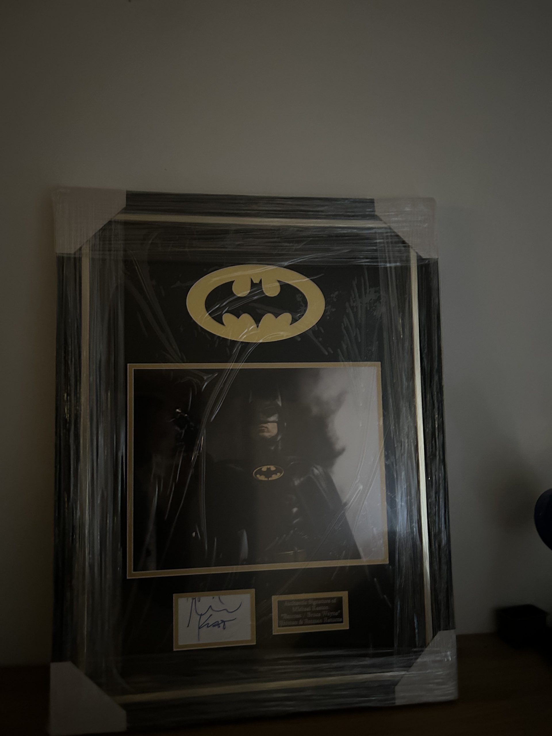Michael Keaton Personally Signed & Framed Batman 1989 & Batman Returns 1992 - Image 2